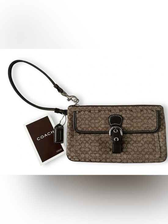 Coach Handbags - COACH Mini Signature C Buckle Soho Wristlet Brown Front Pocket 7.5x4.25”